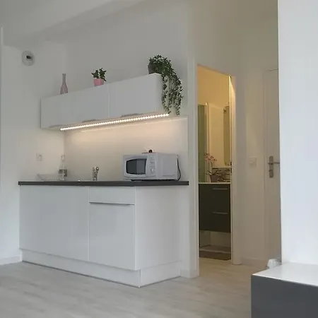 Clos Chantegrive Apartment