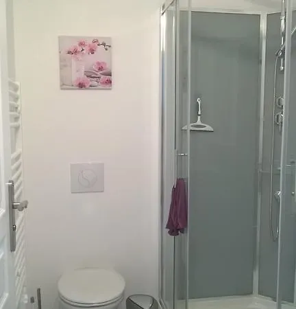 Clos Chantegrive Apartment *