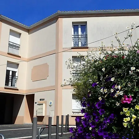 Clos Chantegrive Apartment *