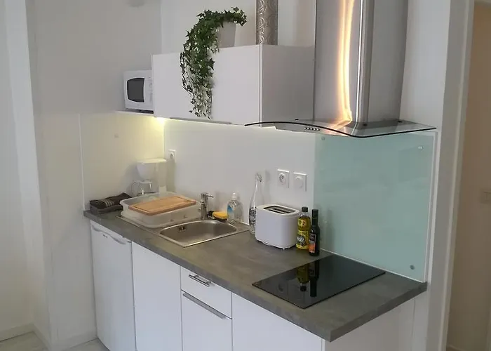 شقة Clos Chantegrive