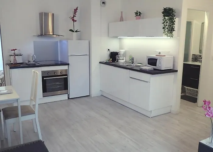 شقة Clos Chantegrive