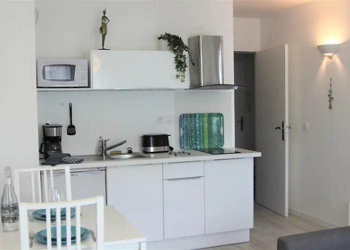 Clos Chantegrive شقة *